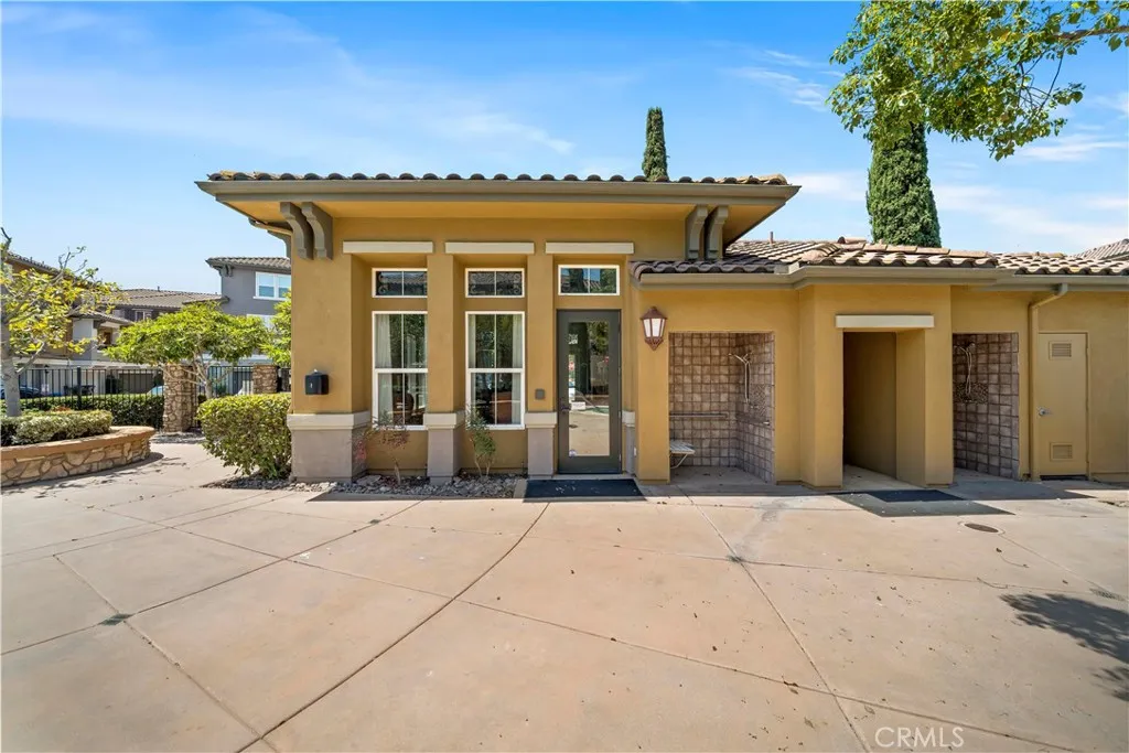 https://cdn.realtyfeed.com/cdn/127/306774859/668fa5078545c5b518a0332b059956a3.webp