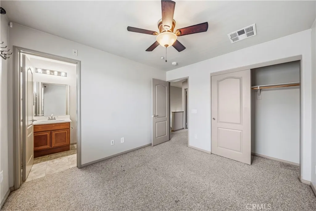 https://cdn.realtyfeed.com/cdn/127/306774859/7fdb036f43a2af7ba20979e8d39d4f59.webp