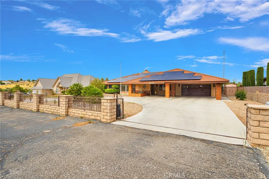 18186 Bangor Avenue, Hesperia, CA 92345 - Main photo, Hesperia, CA