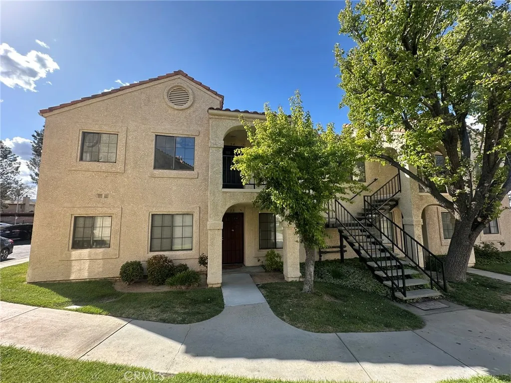 2554 Olive Drive Unit 34, Palmdale, CA 93550 - Main photo, Palmdale, CA