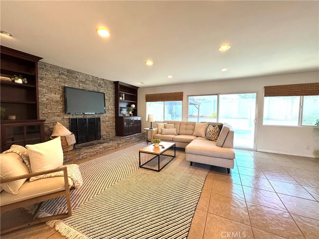 404 Juniper, Brea, CA 92821 - Main photo, Brea, CA