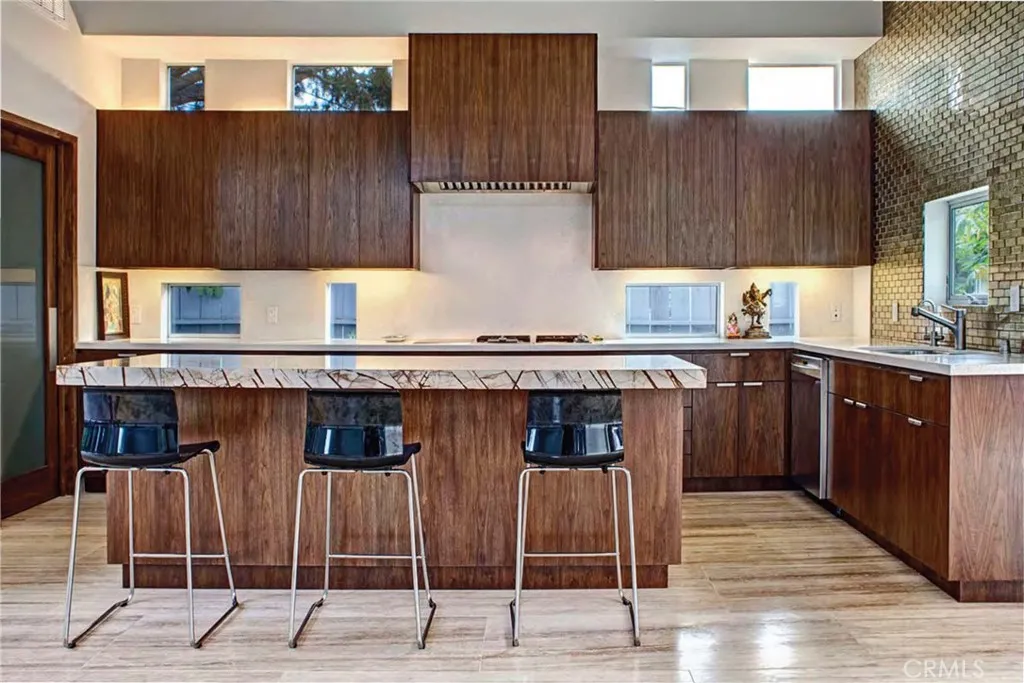 4154 Kenyon, Los Angeles, CA 90066 - Photo 4 of 10, Los Angeles, CA