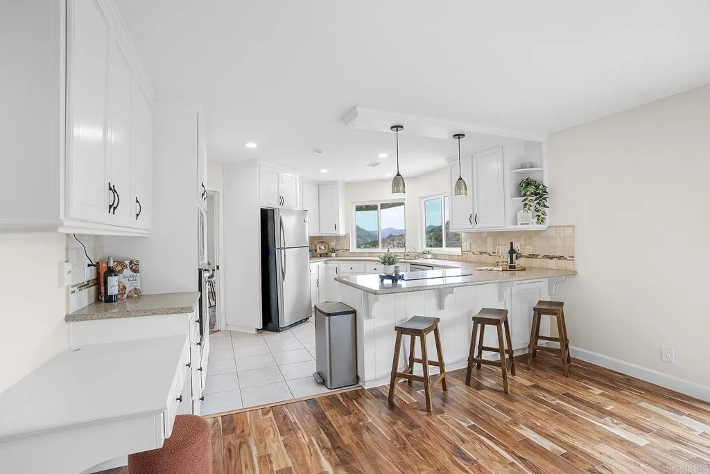 https://cdn.realtyfeed.com/cdn/127/306774971/c608cb44f80489495174a2f7c606300a.webp