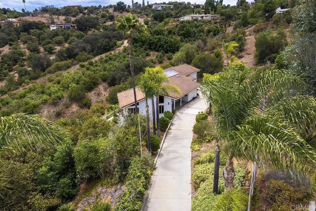 https://cdn.realtyfeed.com/cdn/127/306774971/f839c5989cfeed8934923add0dd9a28a.webp