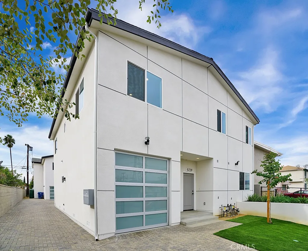 5729 Willow Crest Avenue Unit 5729, North Hollywood, CA 91601 - Main photo, North Hollywood, CA