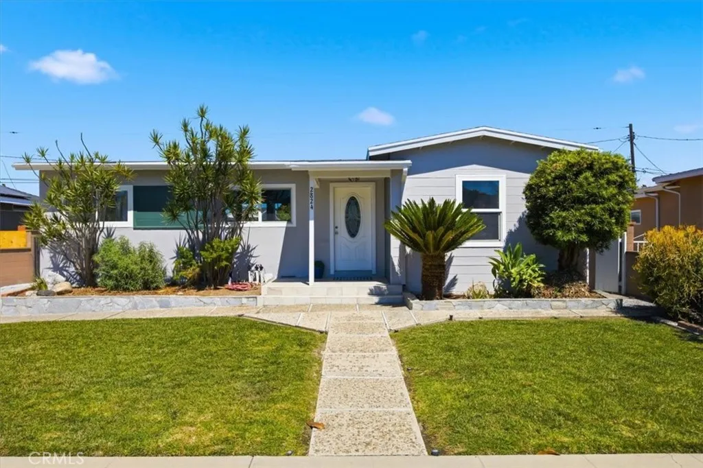 2824 Charlemagne Avenue, Long Beach, CA 90815 - Main photo, Long Beach, CA