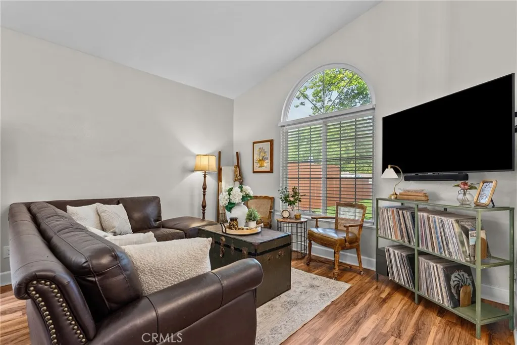 24510 Apple St., Newhall, CA 91321 - Photo 4 of 47, Newhall, CA