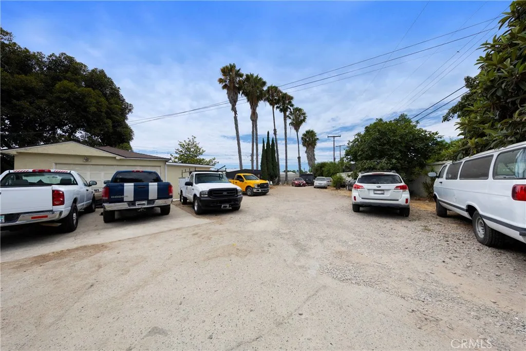 2430 W 6th Street, Santa Ana, CA 92703 - Photo 5 of 14, Santa Ana, CA
