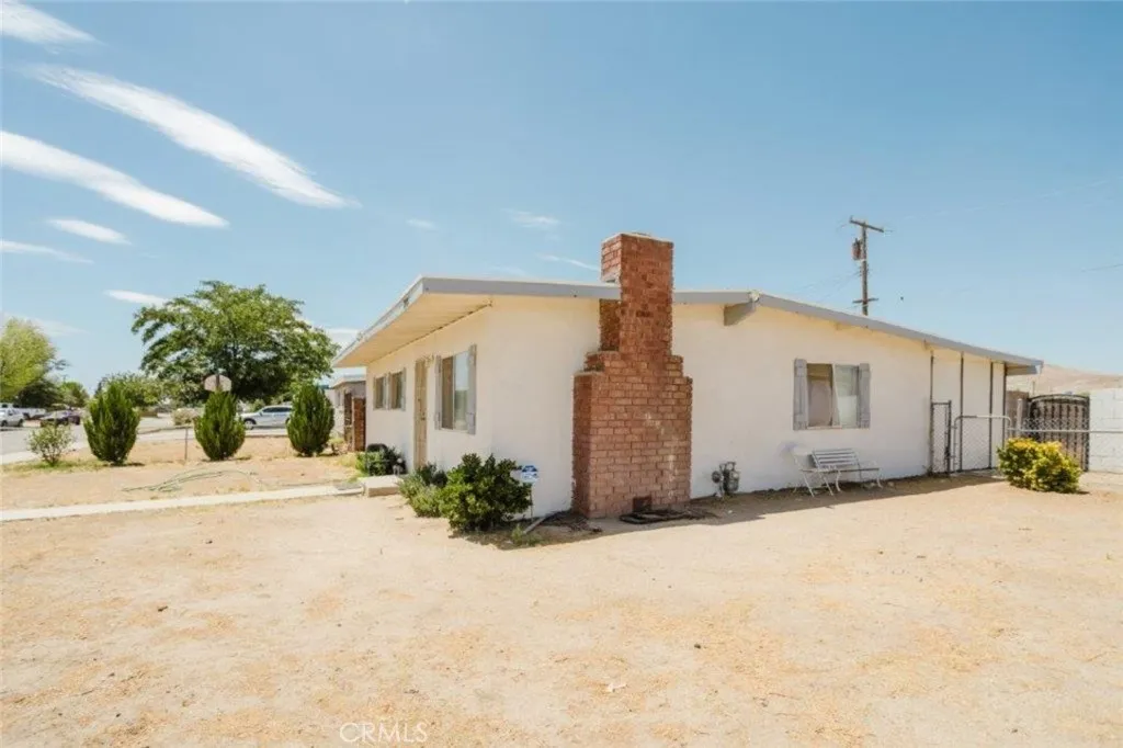 2001 Oak Street, Rosamond, CA 93560 - Photo 3 of 13, Rosamond, CA