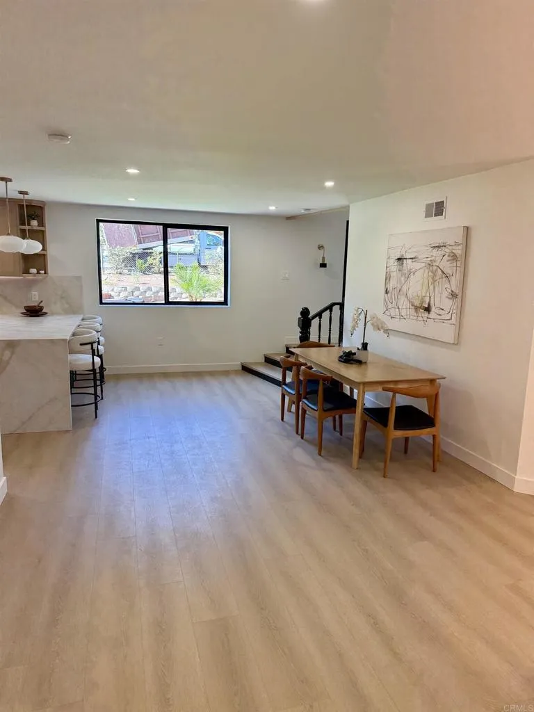https://cdn.realtyfeed.com/cdn/127/306775108/819192f1df38b1cb39bca0c74086c534.webp