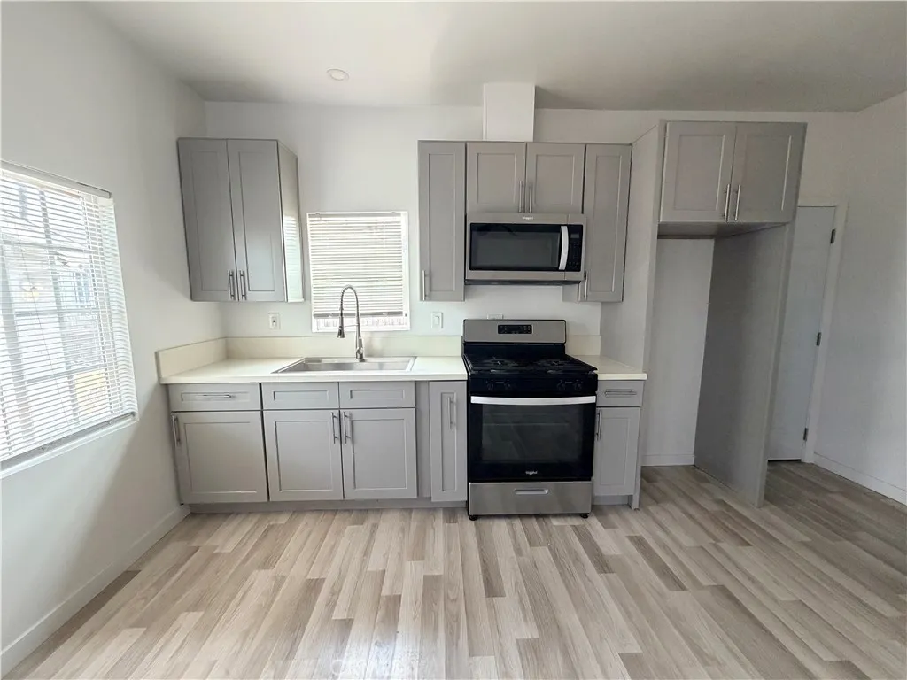 1020 W 67th Street, Los Angeles, CA 90044 - Photo 5 of 12, Los Angeles, CA