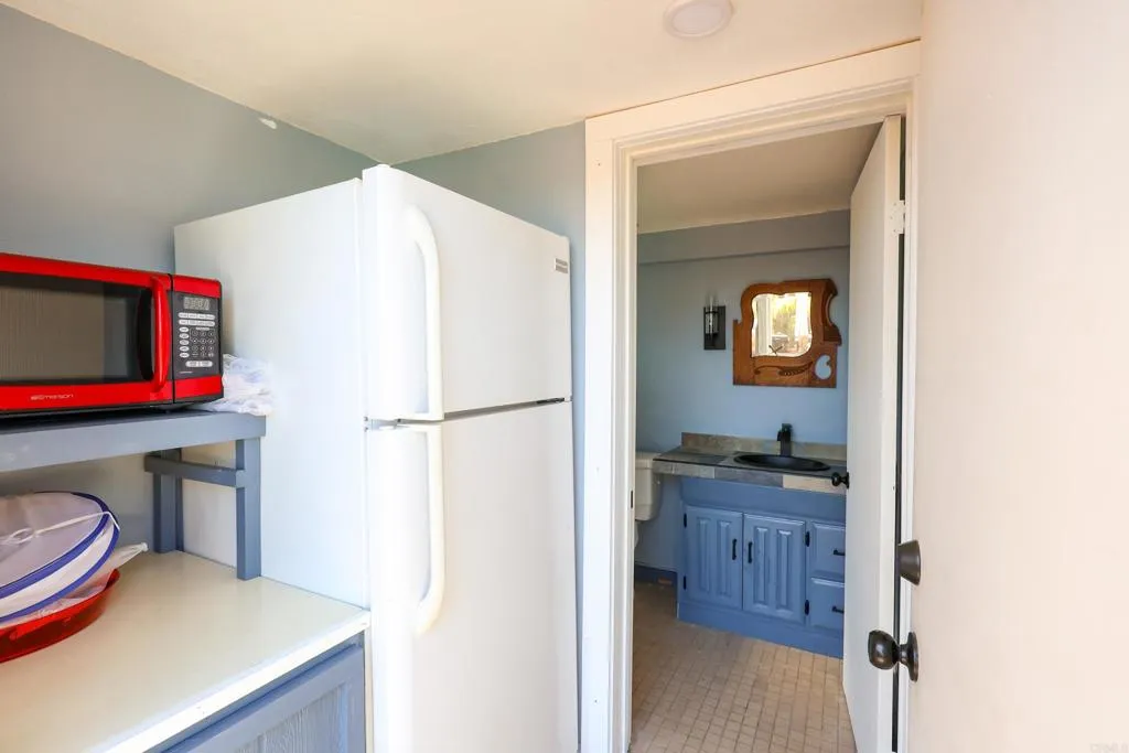 https://cdn.realtyfeed.com/cdn/127/306775224/089d9d709dfc8238191c40eee0874bed.webp