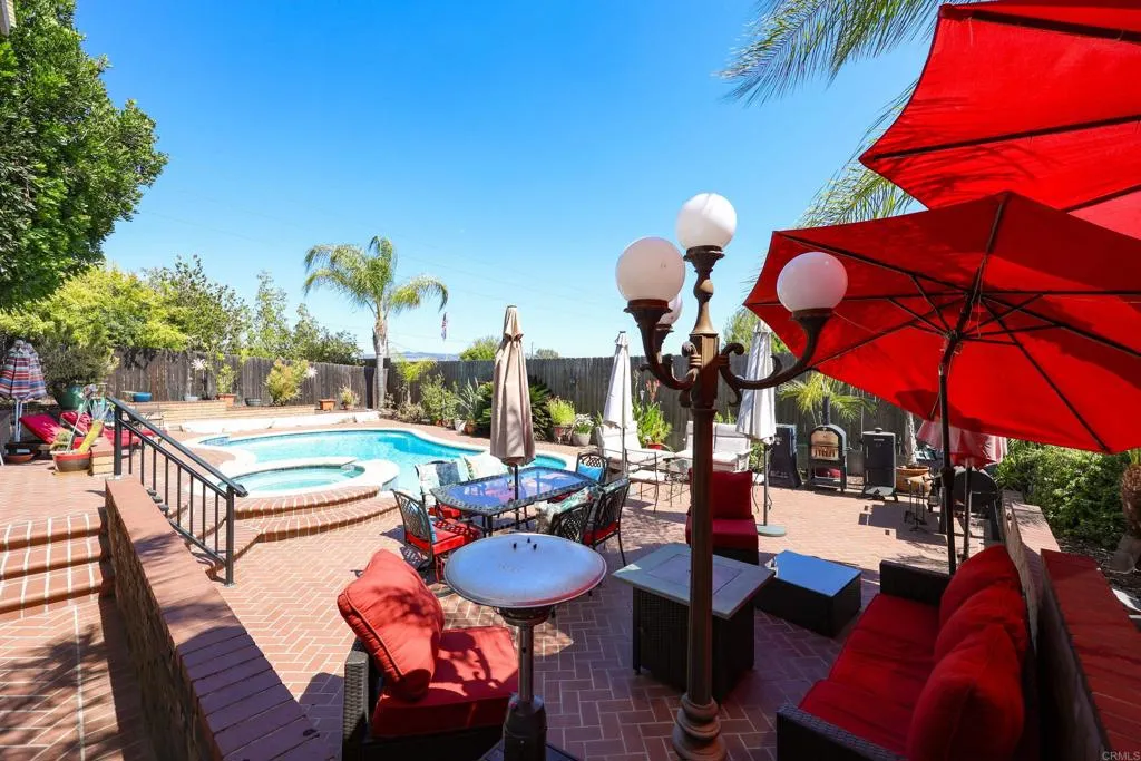 https://cdn.realtyfeed.com/cdn/127/306775224/441fbdce9479a9bb11409817447210fc.webp