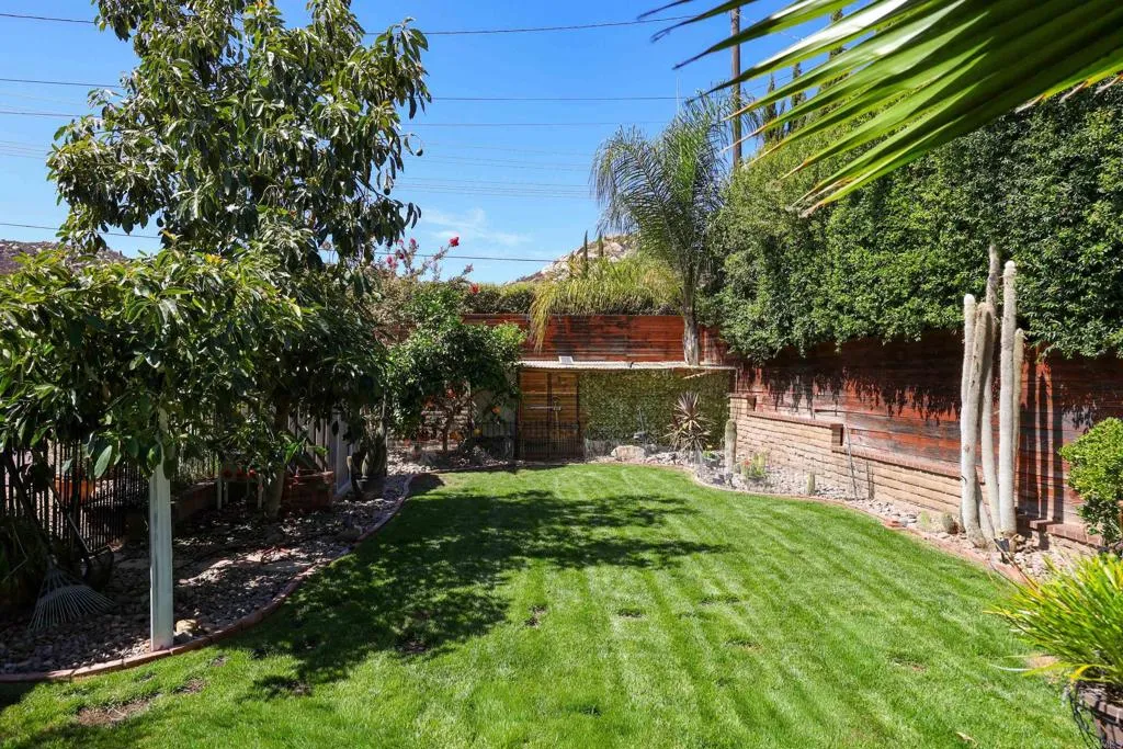 https://cdn.realtyfeed.com/cdn/127/306775224/52020533b09608194eda439c9a7a5381.webp