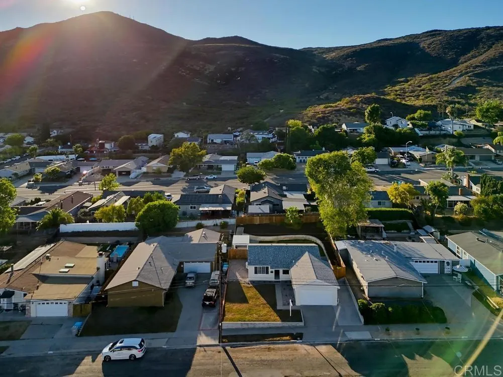 https://cdn.realtyfeed.com/cdn/127/306775256/6a25bf70abfe2115ef85f58ca9c90693.webp