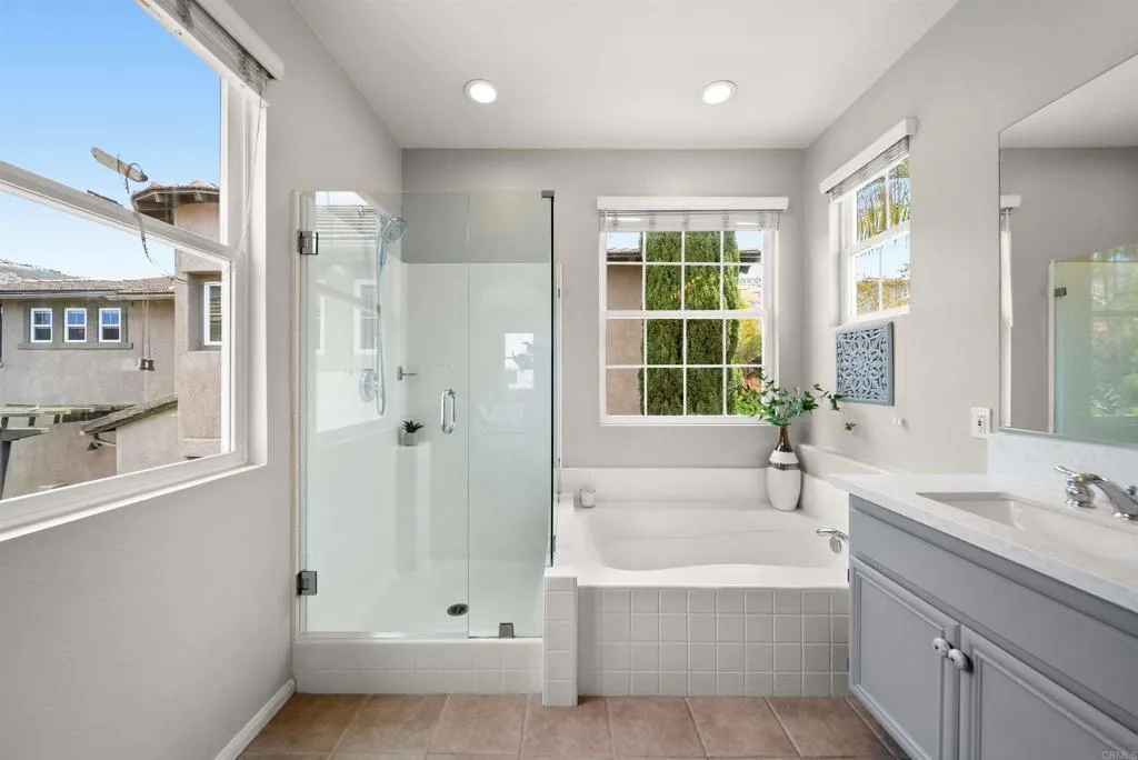 https://cdn.realtyfeed.com/cdn/127/306775269/2f756e137cd301e0884c813f4a234fd6.webp