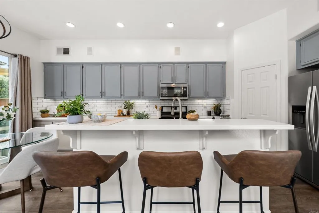 https://cdn.realtyfeed.com/cdn/127/306775269/3e4df0d04f8b46c67e6df984f6634135.webp