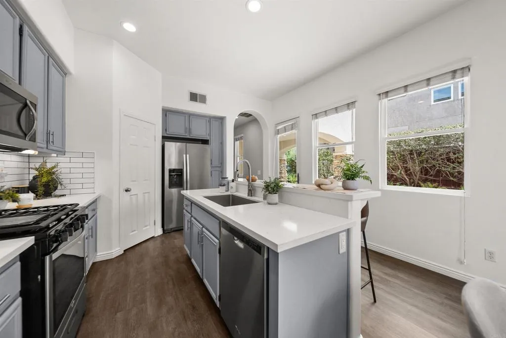 https://cdn.realtyfeed.com/cdn/127/306775269/8093777738755bb20bf6d3957370194b.webp
