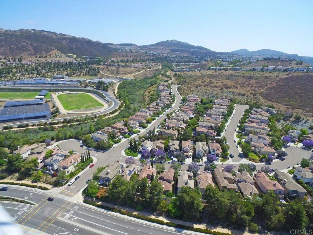 https://cdn.realtyfeed.com/cdn/127/306775269/c850364f40014c21084427edff5d1cf6.webp