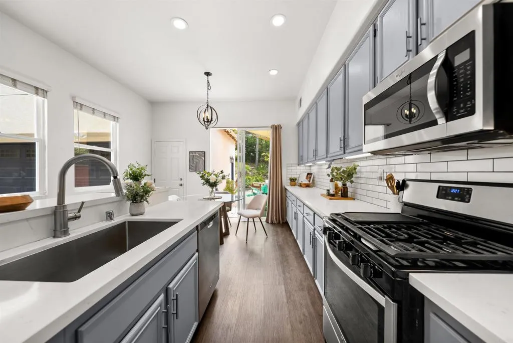 https://cdn.realtyfeed.com/cdn/127/306775269/ca7b7e267d698287e58529cb1d4a52c4.webp