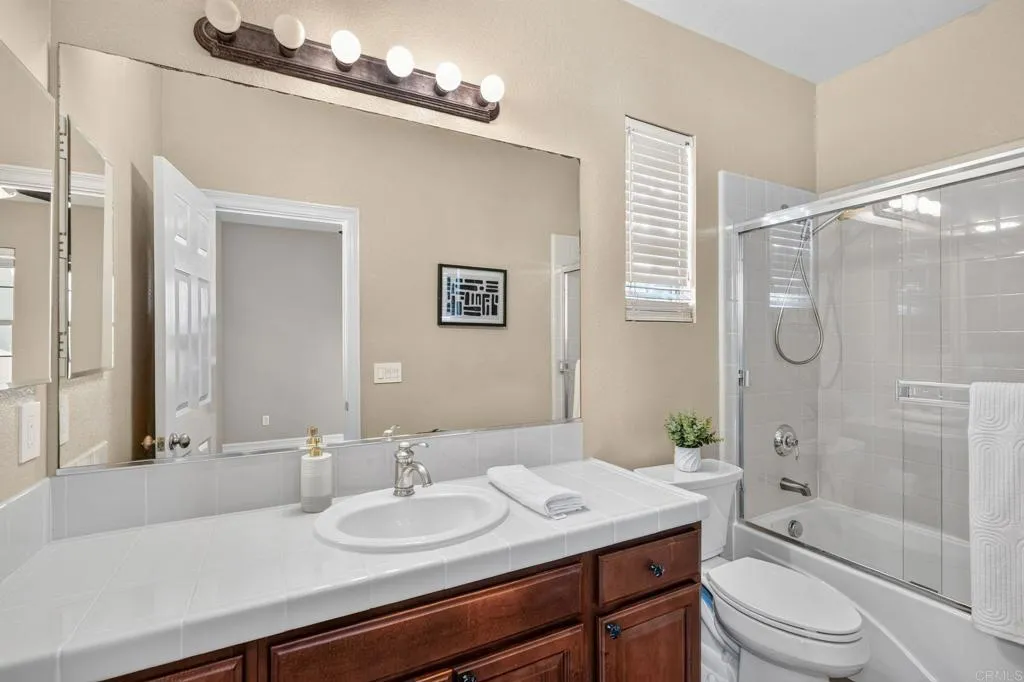https://cdn.realtyfeed.com/cdn/127/306775270/2ccb22c07bcb7321f6c70d685e081946.webp