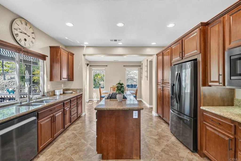 https://cdn.realtyfeed.com/cdn/127/306775270/30c2f17eabeb0b7bb2fe10f57ec36548.webp