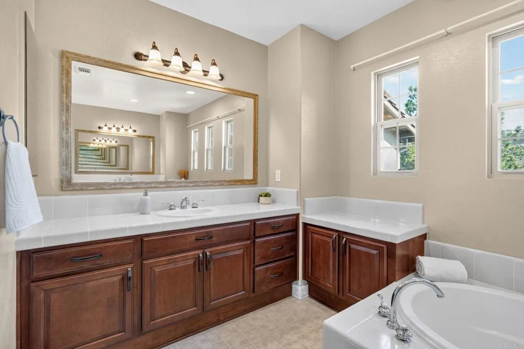 https://cdn.realtyfeed.com/cdn/127/306775270/7b5a78b89463269bccbd0dbf5898dae7.webp