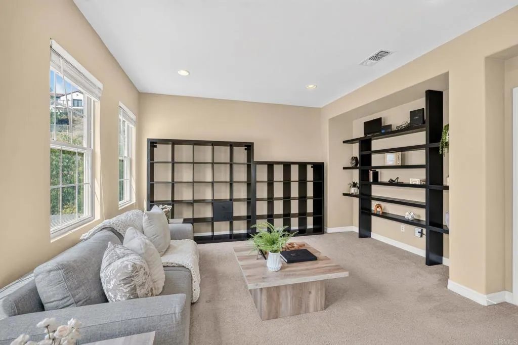 https://cdn.realtyfeed.com/cdn/127/306775270/a5096ffd4ddc5331245fe0b69e0cb536.webp