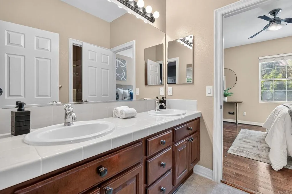 https://cdn.realtyfeed.com/cdn/127/306775270/b70bf3ec19f4c1a45b425abe7bec47c9.webp