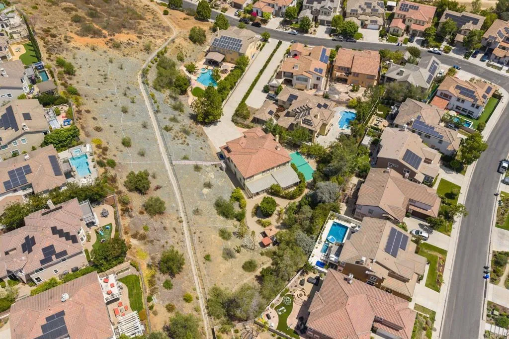 https://cdn.realtyfeed.com/cdn/127/306775270/f143f25a1f194f361ce2bc814b042604.webp