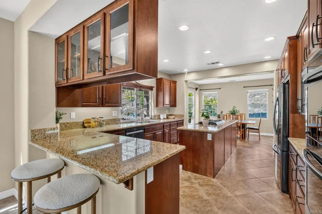 https://cdn.realtyfeed.com/cdn/127/306775270/f97864d7c0a946cd0e6e29055fd6554b.webp