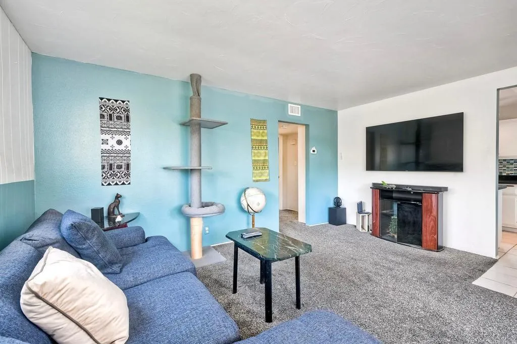https://cdn.realtyfeed.com/cdn/127/306775271/6e4b38295f98a300bda453966727c4ab.webp