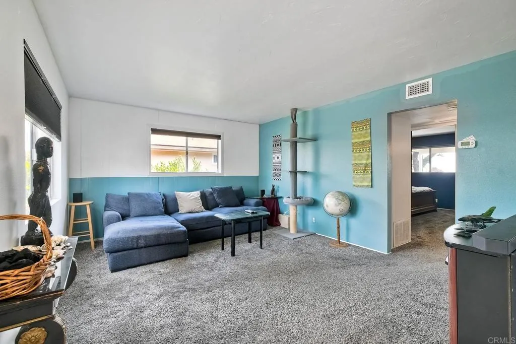 https://cdn.realtyfeed.com/cdn/127/306775271/8e93e9f843694946315afafdee9b2d3b.webp