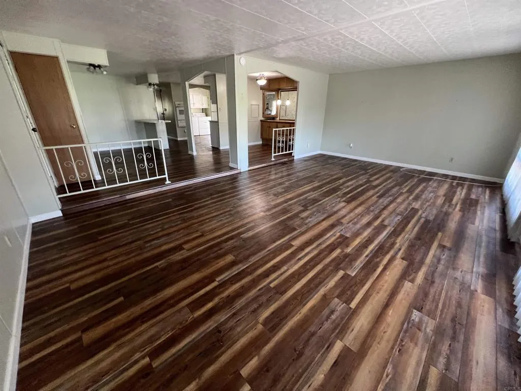 https://cdn.realtyfeed.com/cdn/127/306775316/a794ebd7dbf483500b22bfcf73207f0c.webp