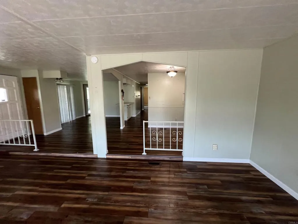 https://cdn.realtyfeed.com/cdn/127/306775316/ae6ca6c01565980d819610849b3195a9.webp