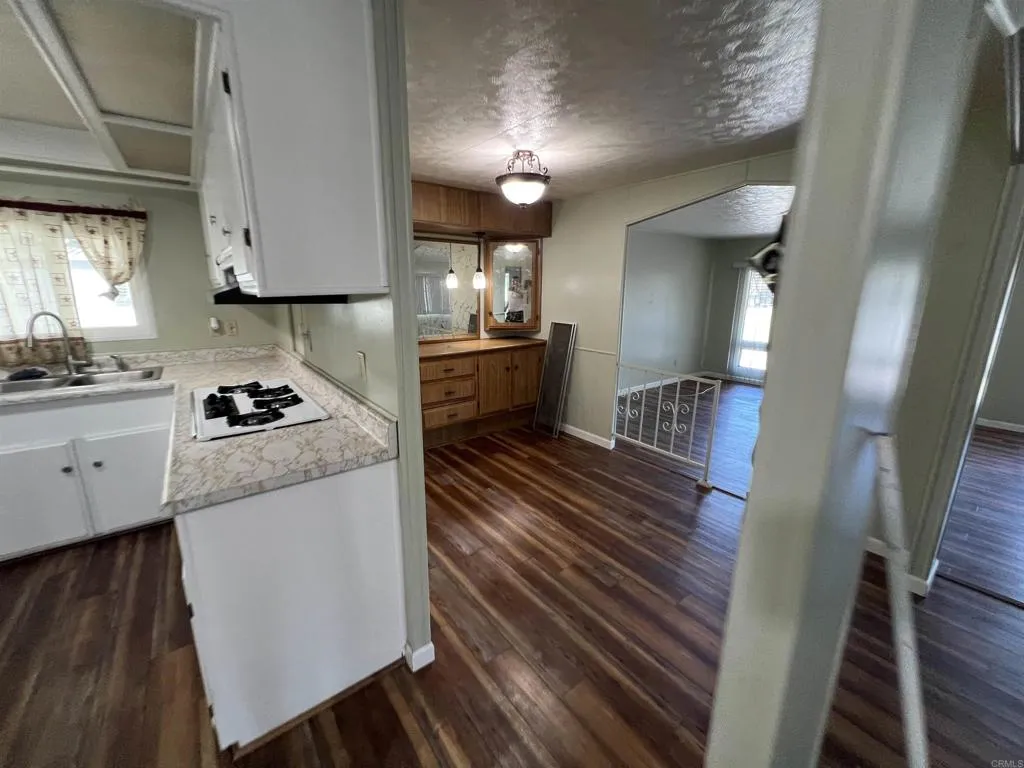 https://cdn.realtyfeed.com/cdn/127/306775316/c0fae00756b5a2a9aa3e0f09e8b295a8.webp