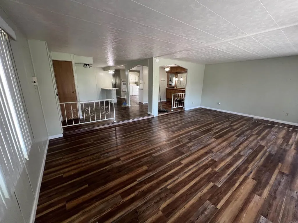 https://cdn.realtyfeed.com/cdn/127/306775316/db8e5271a61dc7e517eb9206bed624e6.webp