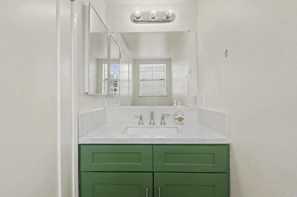 https://cdn.realtyfeed.com/cdn/127/306775326/caaeb09bcd1c527df30c6e0faa9dc743.webp