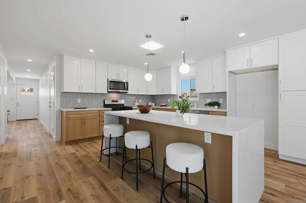https://cdn.realtyfeed.com/cdn/127/306775349/fd2a57b2ab588d766db28275a3df3879.webp