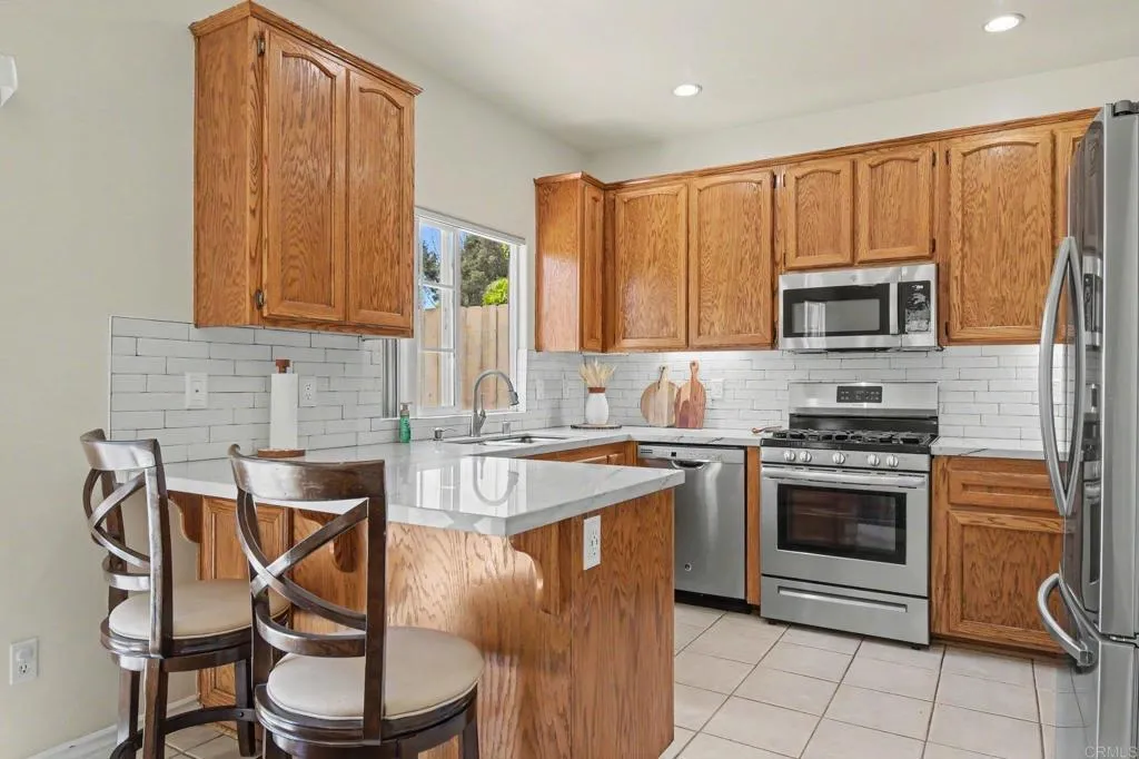 https://cdn.realtyfeed.com/cdn/127/306775362/0d715215c4dbf9da6b5ab6e4bbbc9e05.webp