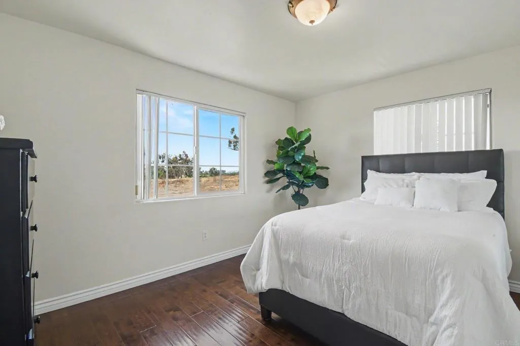 https://cdn.realtyfeed.com/cdn/127/306775362/3f0de521b9467b19a9bd52723e30ccb6.webp