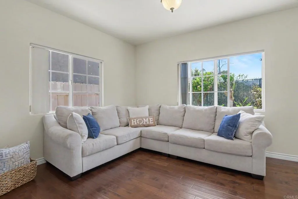 https://cdn.realtyfeed.com/cdn/127/306775362/4c648098772ad05f2c85d33e23b1c539.webp