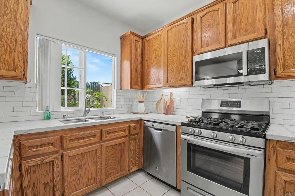 https://cdn.realtyfeed.com/cdn/127/306775362/7e11c10e3f1b3c3e7b5dbca8acc9c2dc.webp