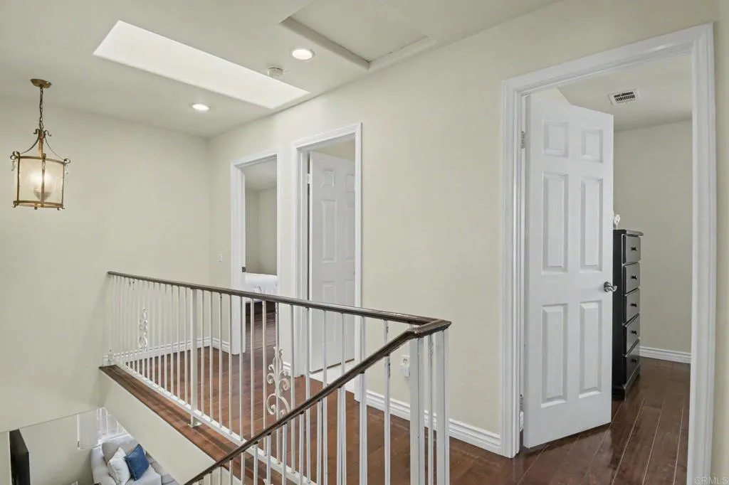 https://cdn.realtyfeed.com/cdn/127/306775362/a5255bd732ba7ed6375970fa6d1c59c5.webp