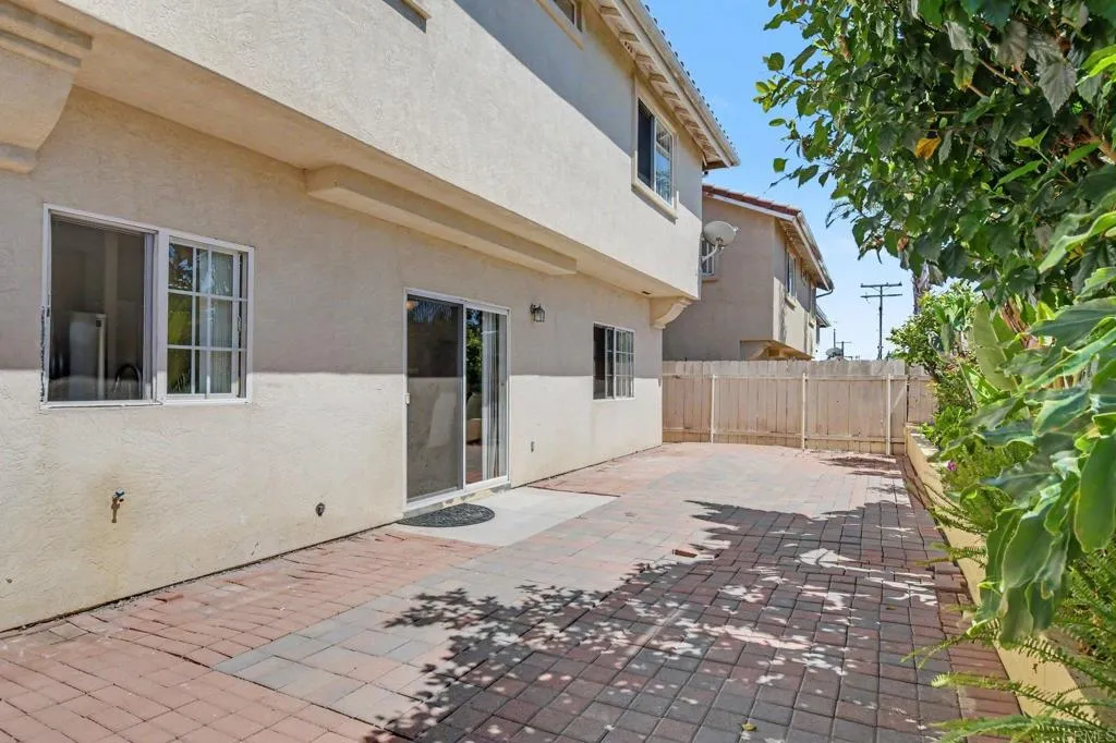 https://cdn.realtyfeed.com/cdn/127/306775362/d96095ad7adbfec0915207859ba7d466.webp