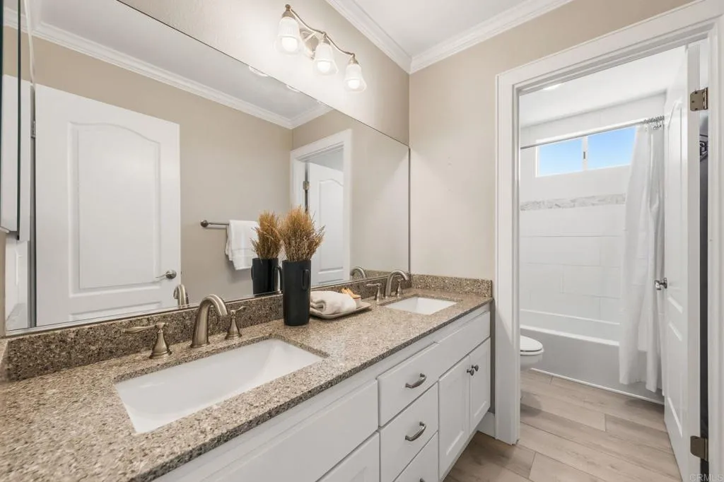 https://cdn.realtyfeed.com/cdn/127/306775367/5d94819341aefc3f7fc5f2d1018e8406.webp