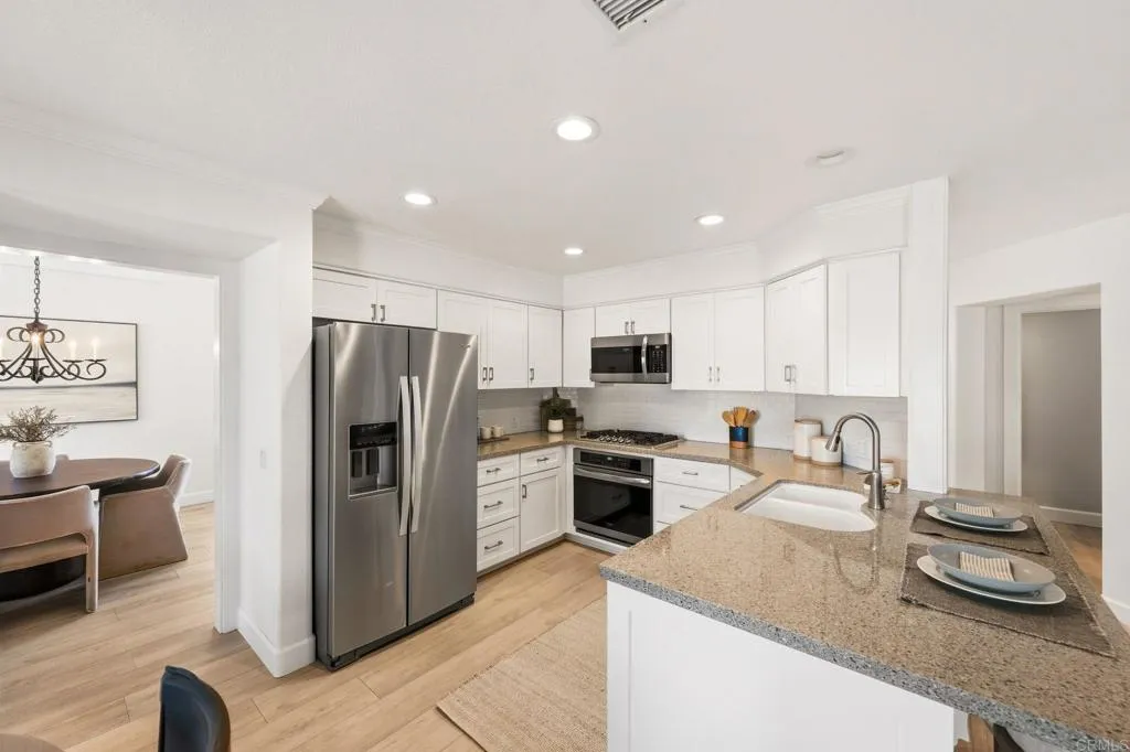 https://cdn.realtyfeed.com/cdn/127/306775367/895de90c3d657abe081399830ba6fd1c.webp