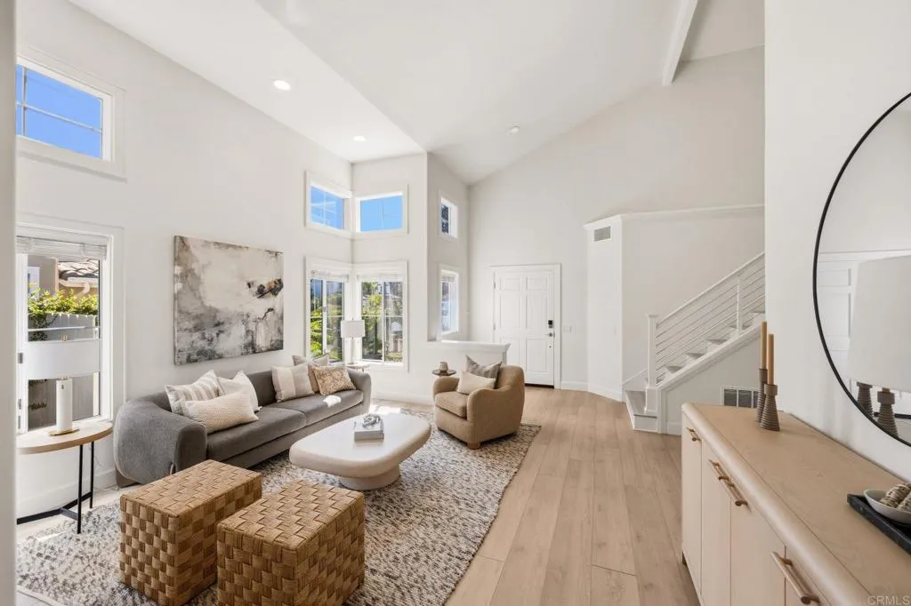 https://cdn.realtyfeed.com/cdn/127/306775367/bb99b223adff8e9350652a95f3c16433.webp
