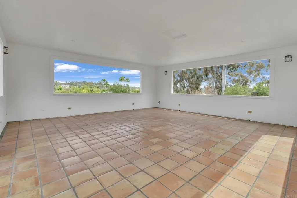 https://cdn.realtyfeed.com/cdn/127/306775414/14d73dd19c7c3fed3b5e1cda92049f5e.webp