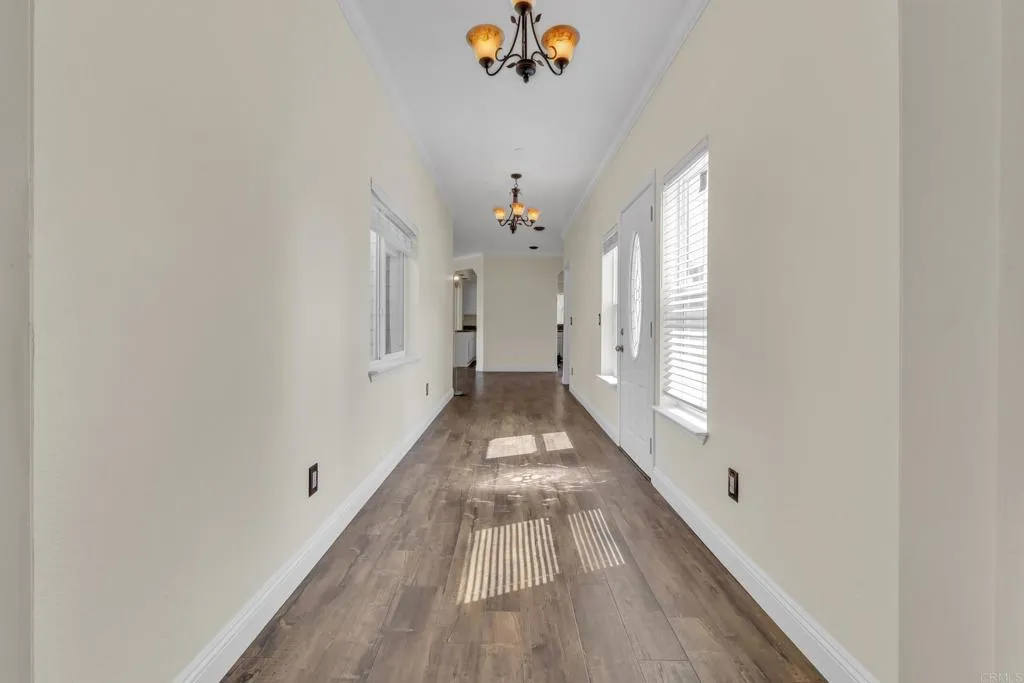 https://cdn.realtyfeed.com/cdn/127/306775414/1e8b3d8d23d0806aa0e9f80d0f324b16.webp